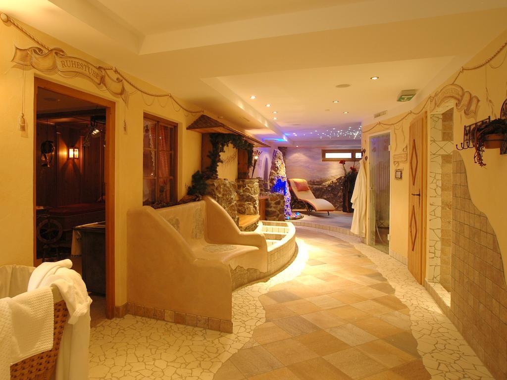 Hotel Garni Romantika ザーファウス エクステリア 写真