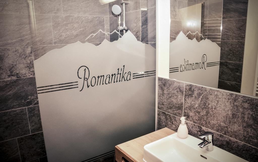 Hotel Garni Romantika ザーファウス エクステリア 写真